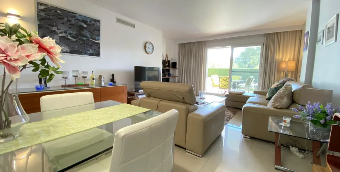 Sale of ground floor apartment in Estepona 4
