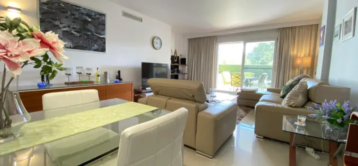 Sale of ground floor apartment in Estepona 3
