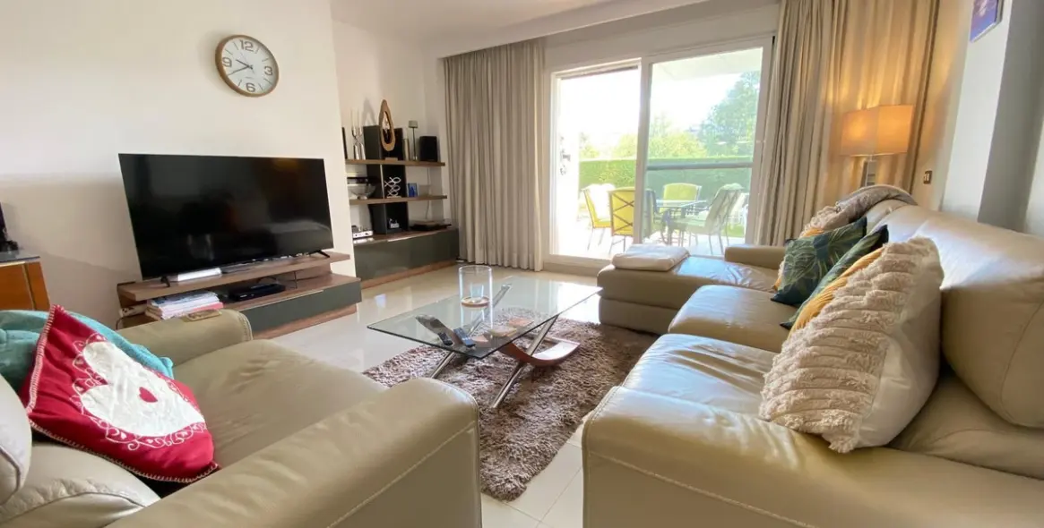 Sale of ground floor apartment in Estepona 5