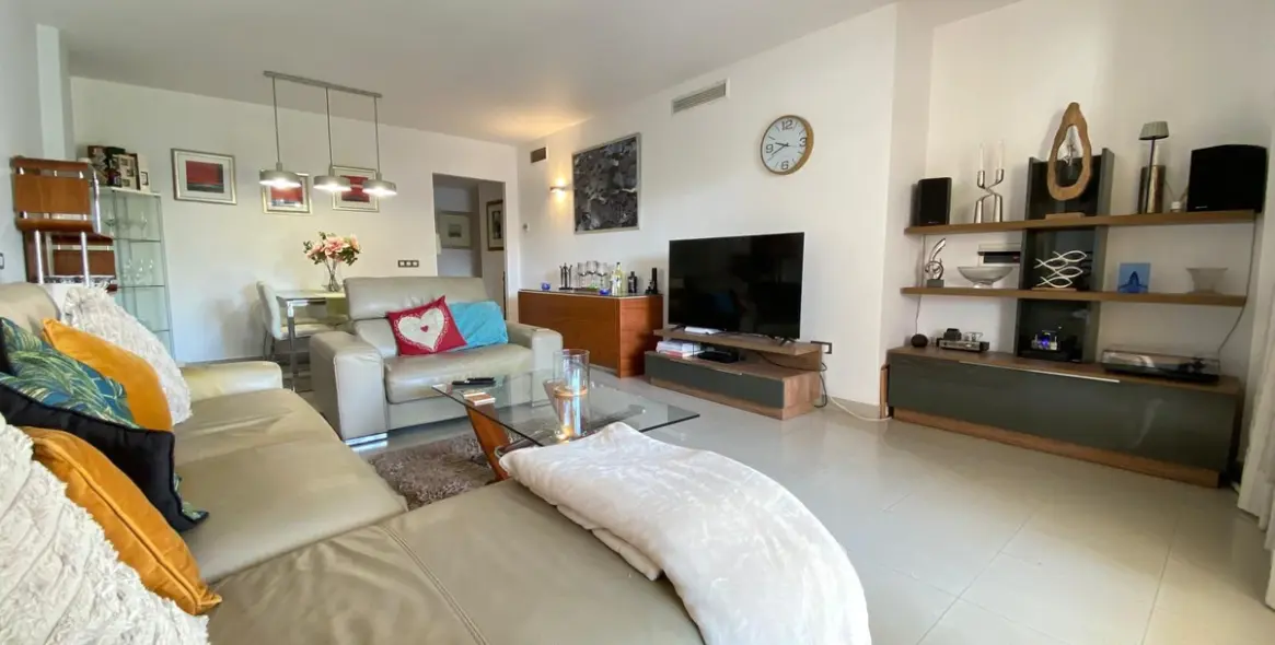 Sale of ground floor apartment in Estepona 6