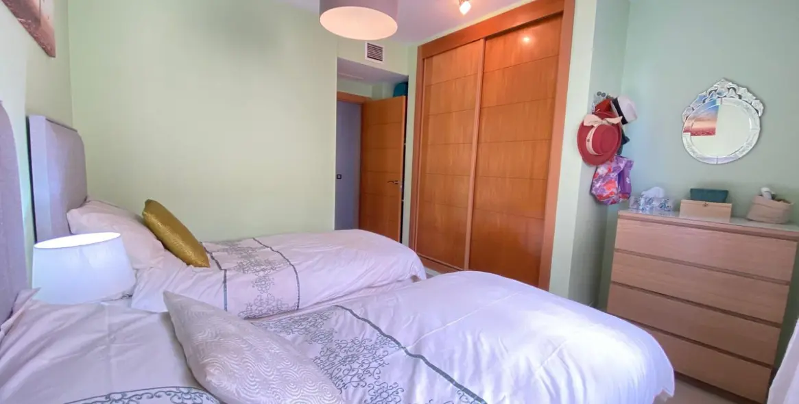 Sale of ground floor apartment in Estepona 15