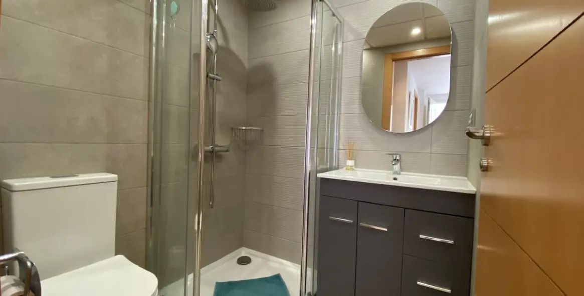 Sale of ground floor apartment in Estepona 16