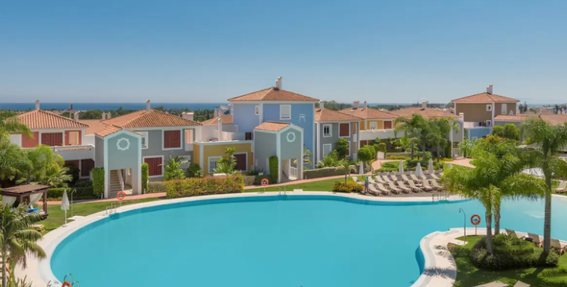 Sale of ground floor apartment in Estepona 22