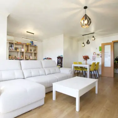 Продажа апартаментов на среднем этаже в Nueva Andalucía