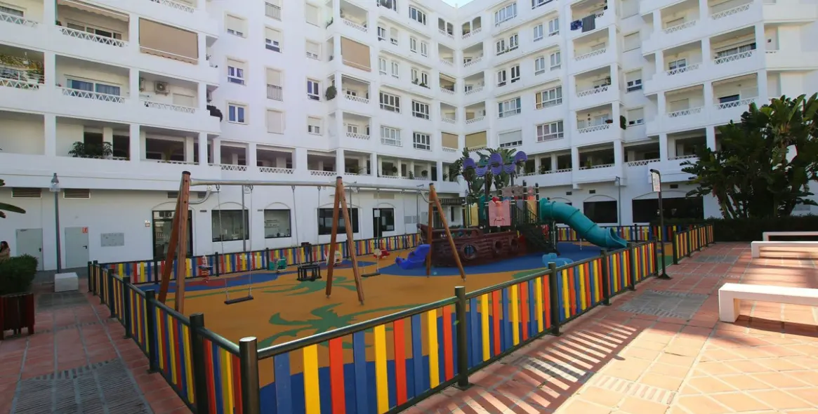 Продажа апартаментов на среднем этаже в Nueva Andalucía 42