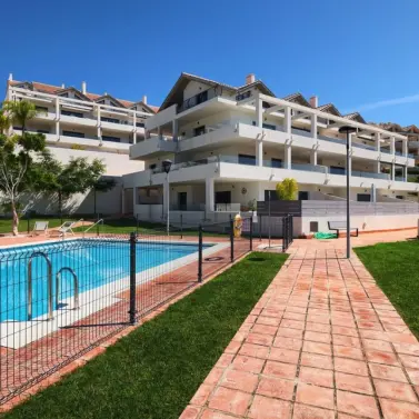 Venta de apartamento en planta baja en Selwo