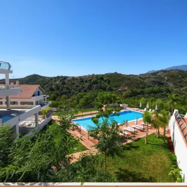 Venta de apartamento en planta baja en Selwo