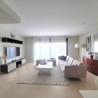 Venta de apartamento en planta baja en Selwo