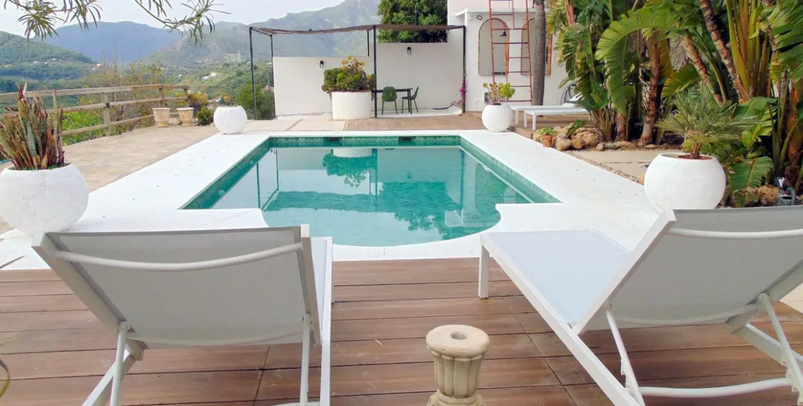 Продажа финки в Monda 4