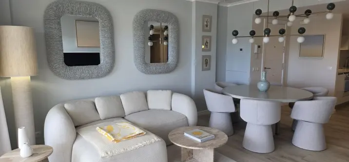 Продажа апартаментов на среднем этаже в La Campana 0