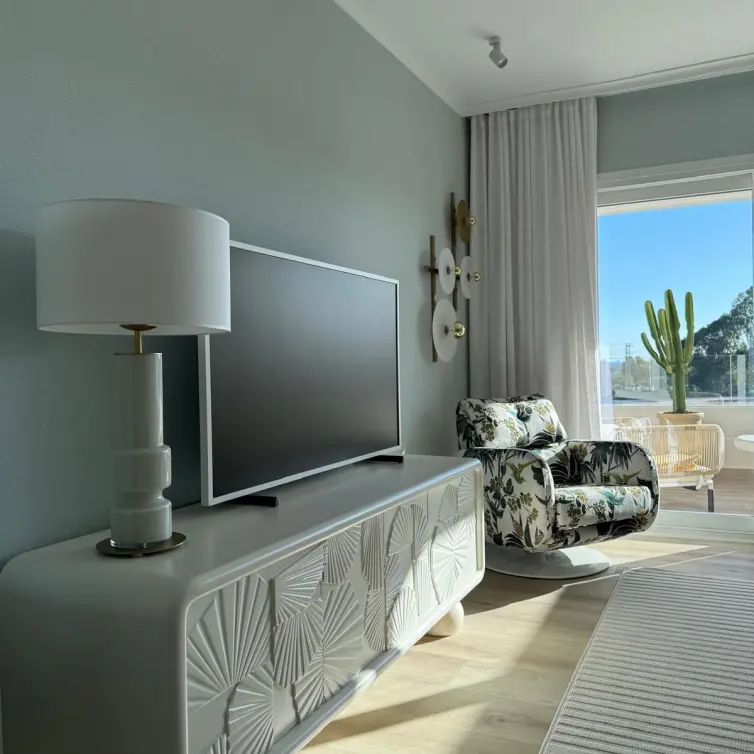 Sale of middle floor apartment in Nueva Andalucía