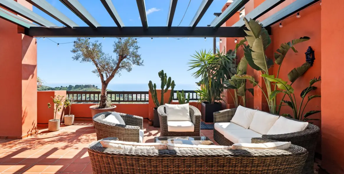 Продажа пентхауса в Calahonda 2