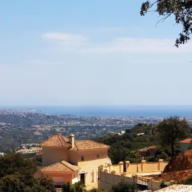 Продажа  жилого участка в La Mairena