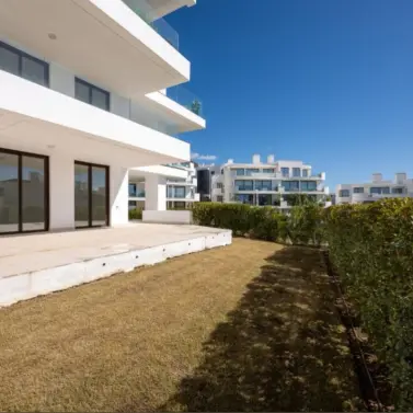 Продажа апартаментов на первом этаже в Fuengirola