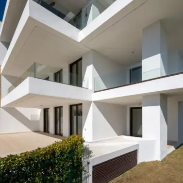 Продажа апартаментов на первом этаже в Fuengirola