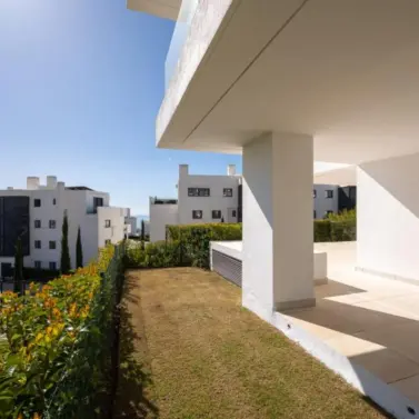 Продажа апартаментов на первом этаже в Fuengirola