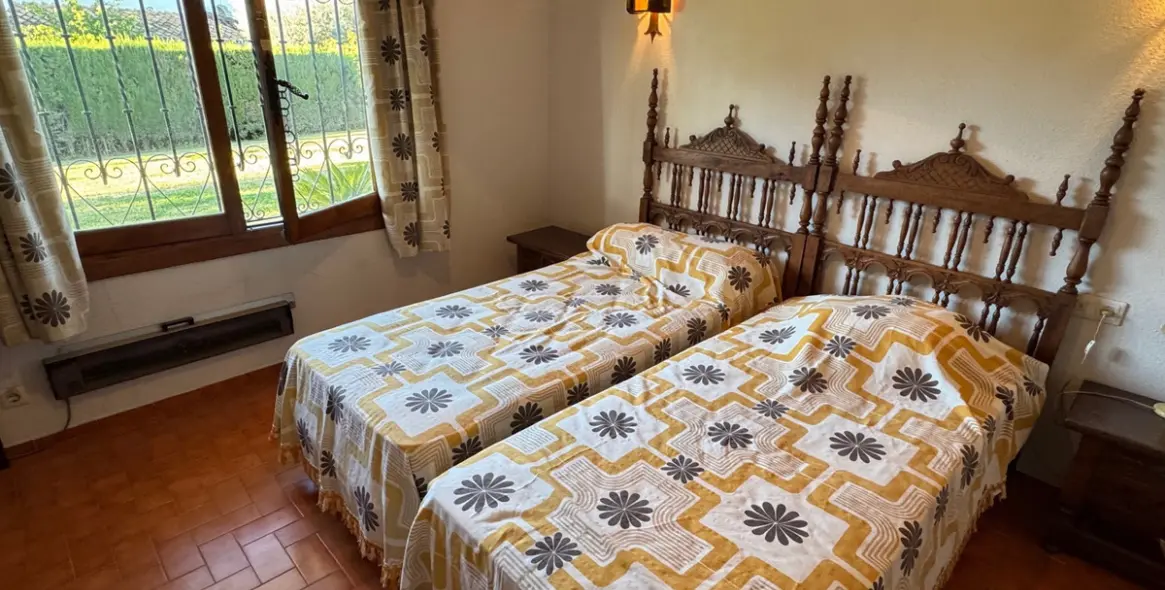 Продажа  отдельно стоящей виллы в Estepona 4