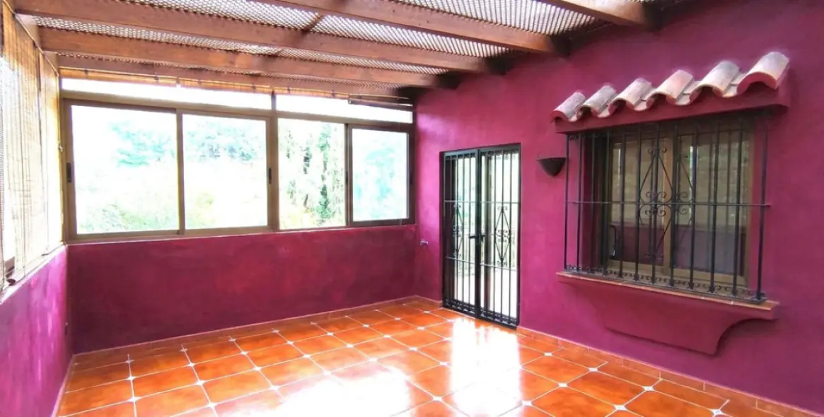 Продажа  отдельно стоящей виллы в Río Real 13