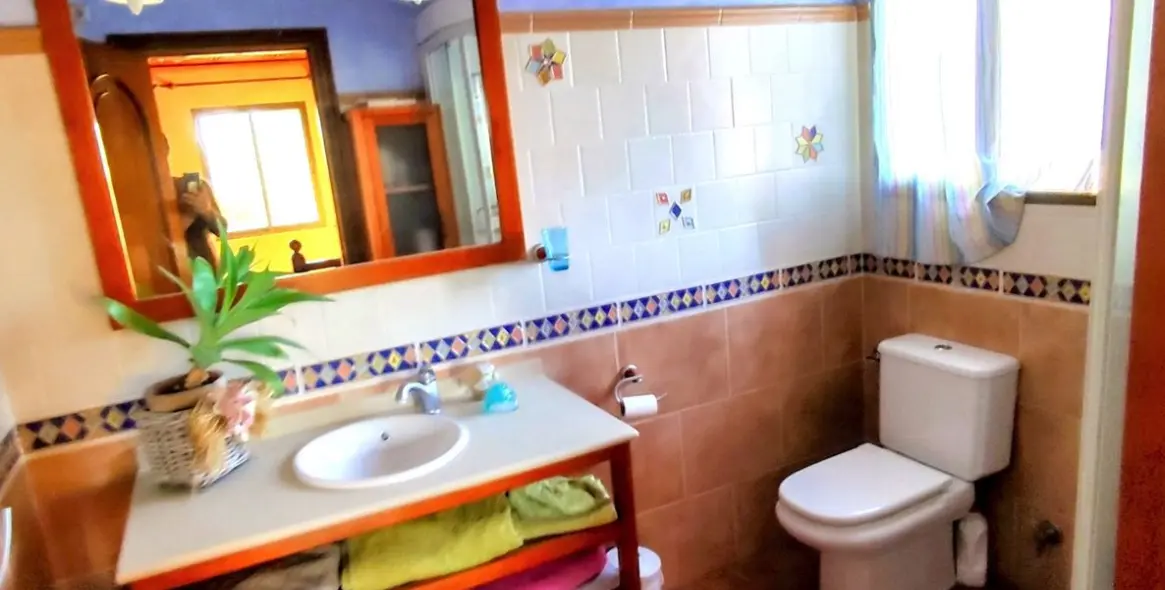 Продажа  отдельно стоящей виллы в Río Real 20