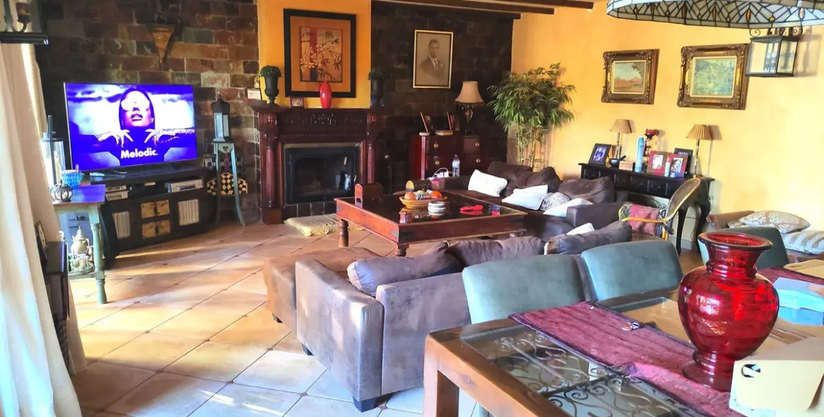 Продажа  отдельно стоящей виллы в Río Real 22