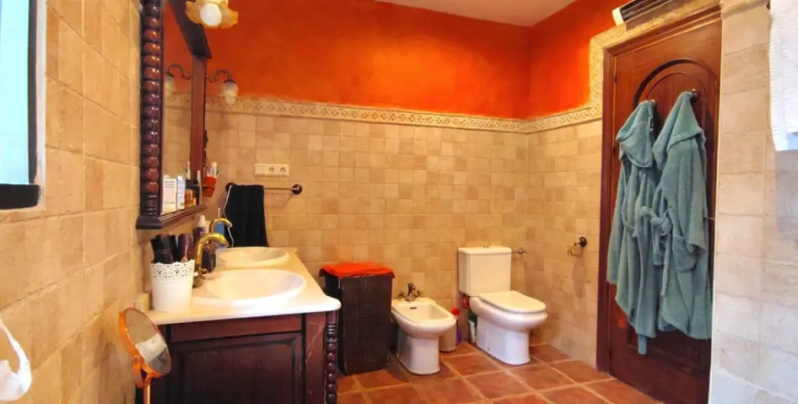 Продажа  отдельно стоящей виллы в Río Real 27