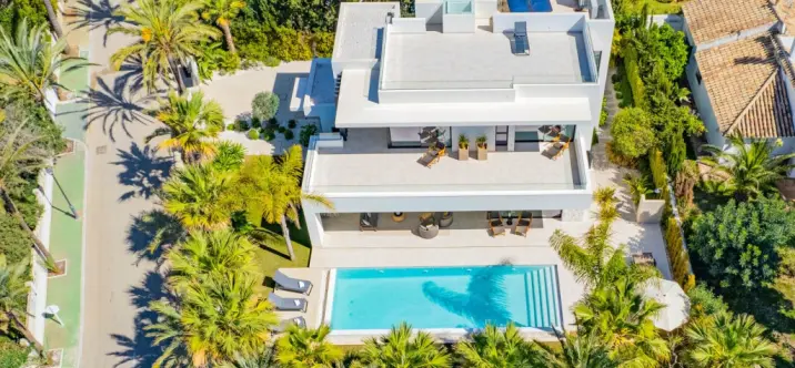 Продажа  отдельно стоящей виллы в Marbesa 3