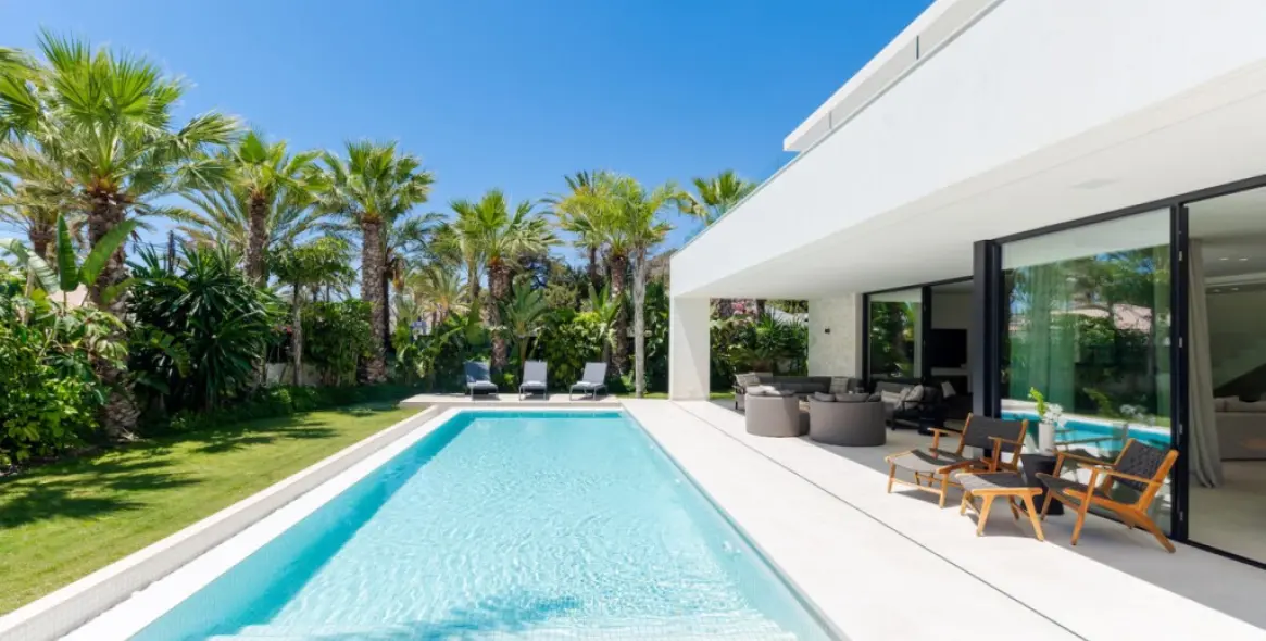 Продажа  отдельно стоящей виллы в Marbesa 5