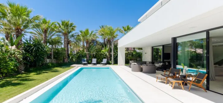 Продажа  отдельно стоящей виллы в Marbesa 4