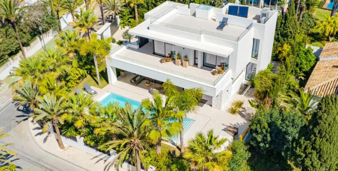 Продажа  отдельно стоящей виллы в Marbesa 6