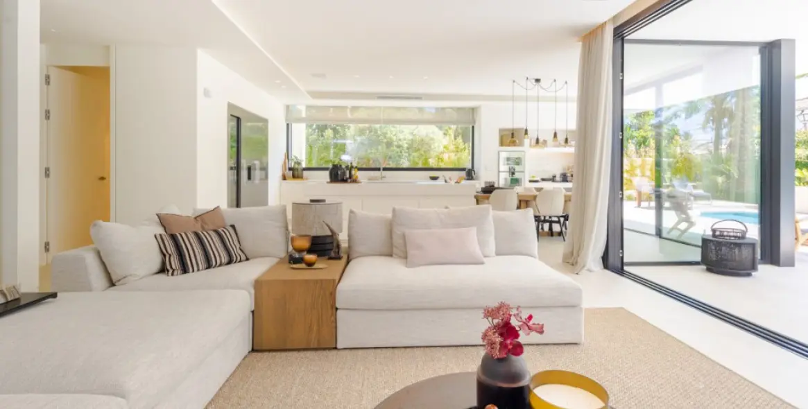 Продажа  отдельно стоящей виллы в Marbesa 7