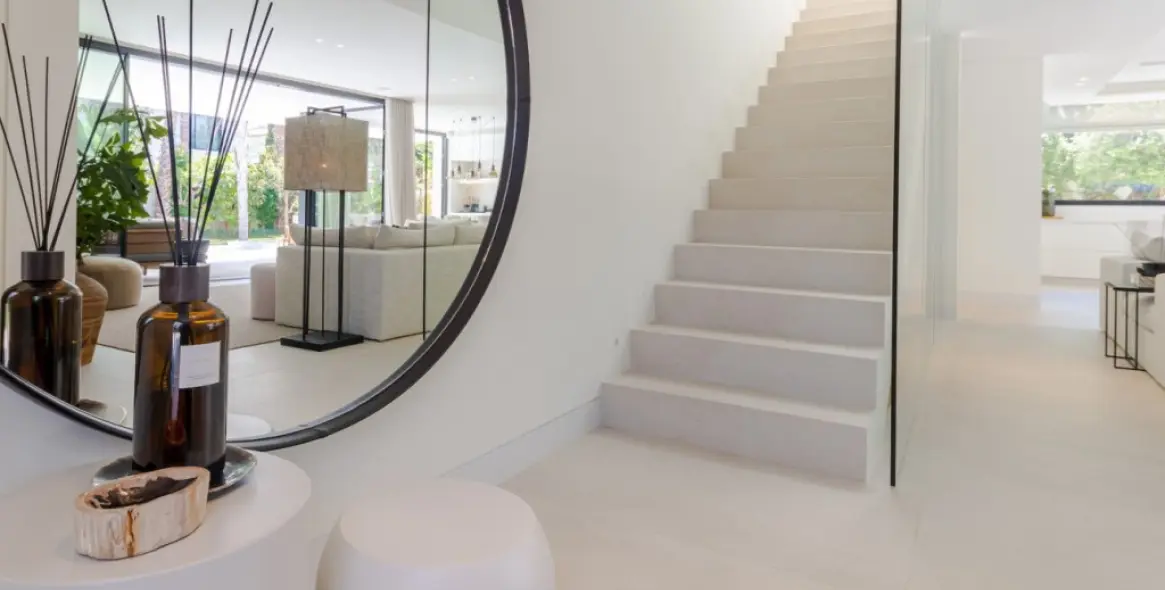 Продажа  отдельно стоящей виллы в Marbesa 16