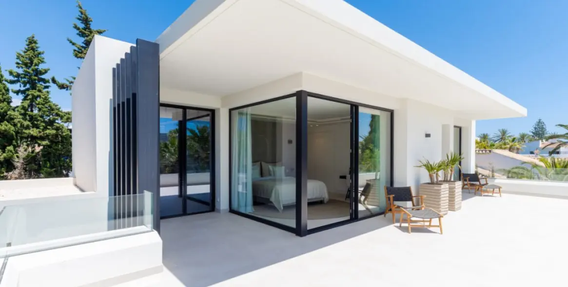 Продажа  отдельно стоящей виллы в Marbesa 17