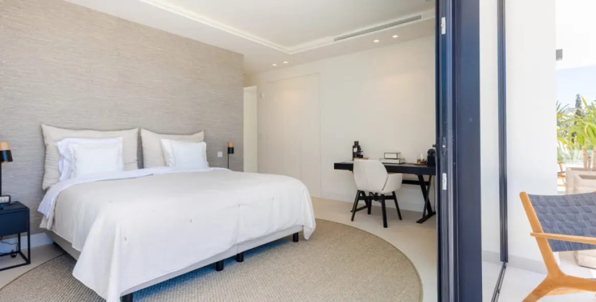 Продажа  отдельно стоящей виллы в Marbesa 19