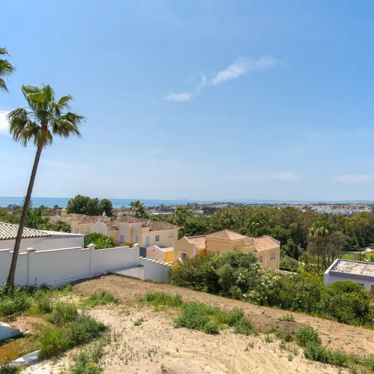 Продажа  отдельно стоящей виллы в El Paraiso