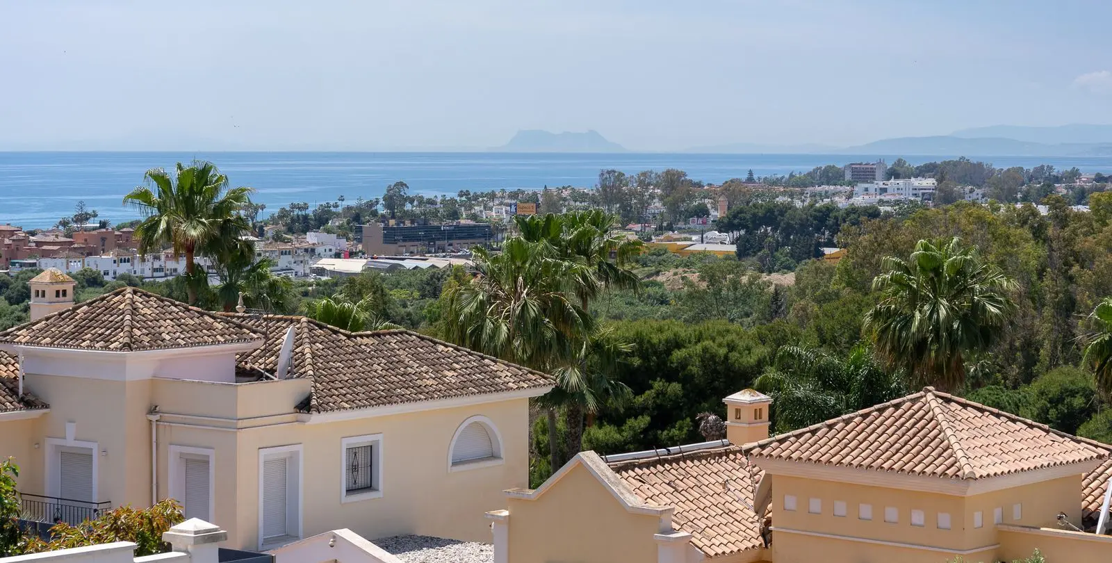 Продажа  отдельно стоящей виллы в El Paraiso 7