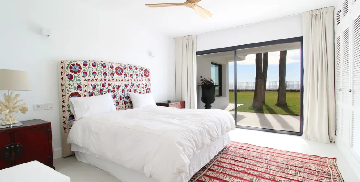 Продажа  отдельно стоящей виллы в Guadalmina Baja 15