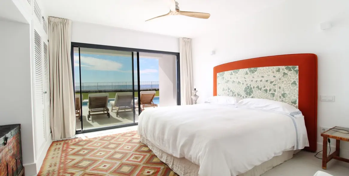 Продажа  отдельно стоящей виллы в Guadalmina Baja 17