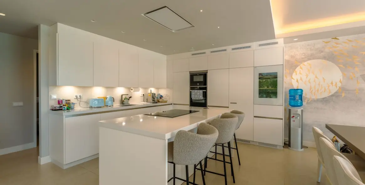 Alquiler a largo plazo de villa independiente en Cancelada 13