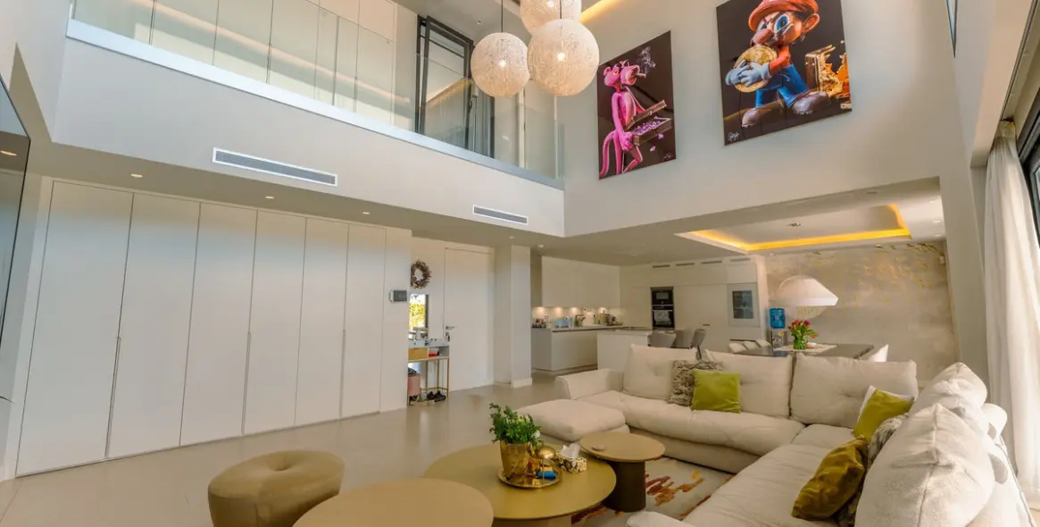 Alquiler a largo plazo de villa independiente en Cancelada 14