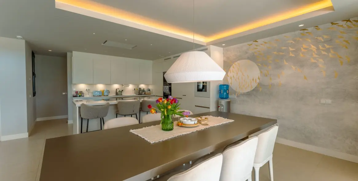 Alquiler a largo plazo de villa independiente en Cancelada 17