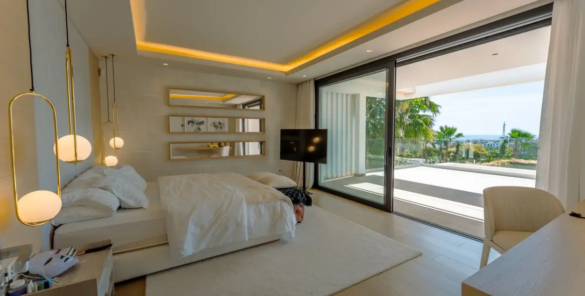 Alquiler a largo plazo de villa independiente en Cancelada 26