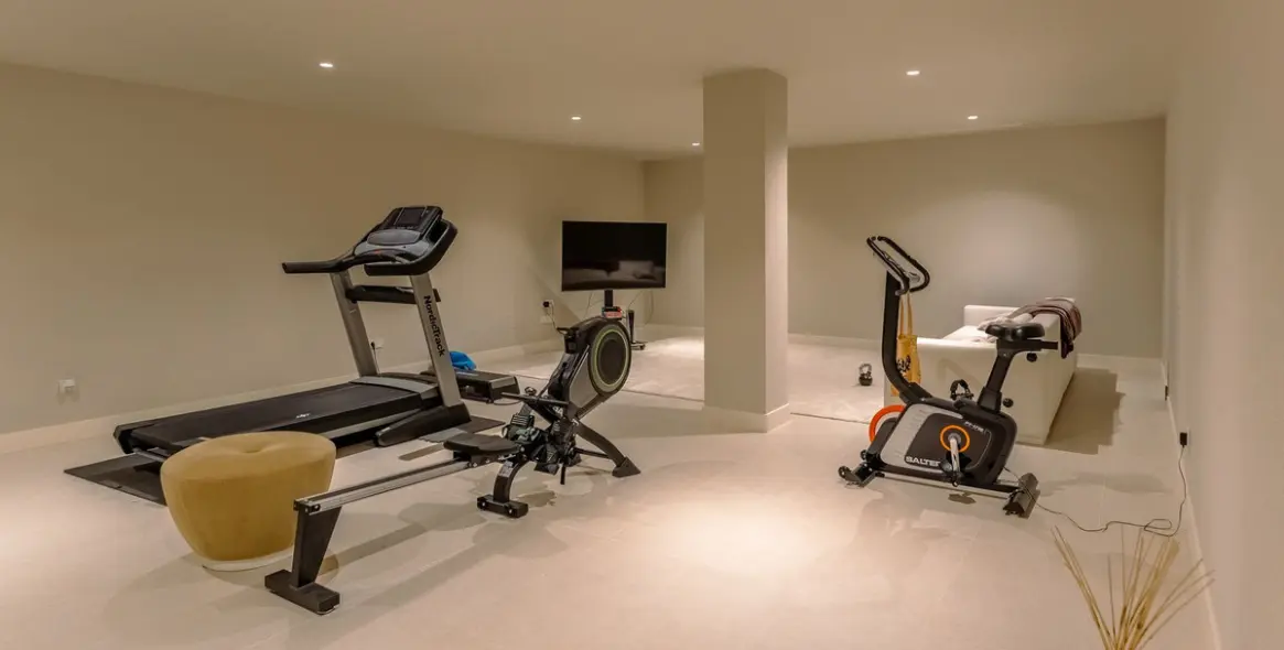 Alquiler a largo plazo de villa independiente en Cancelada 42