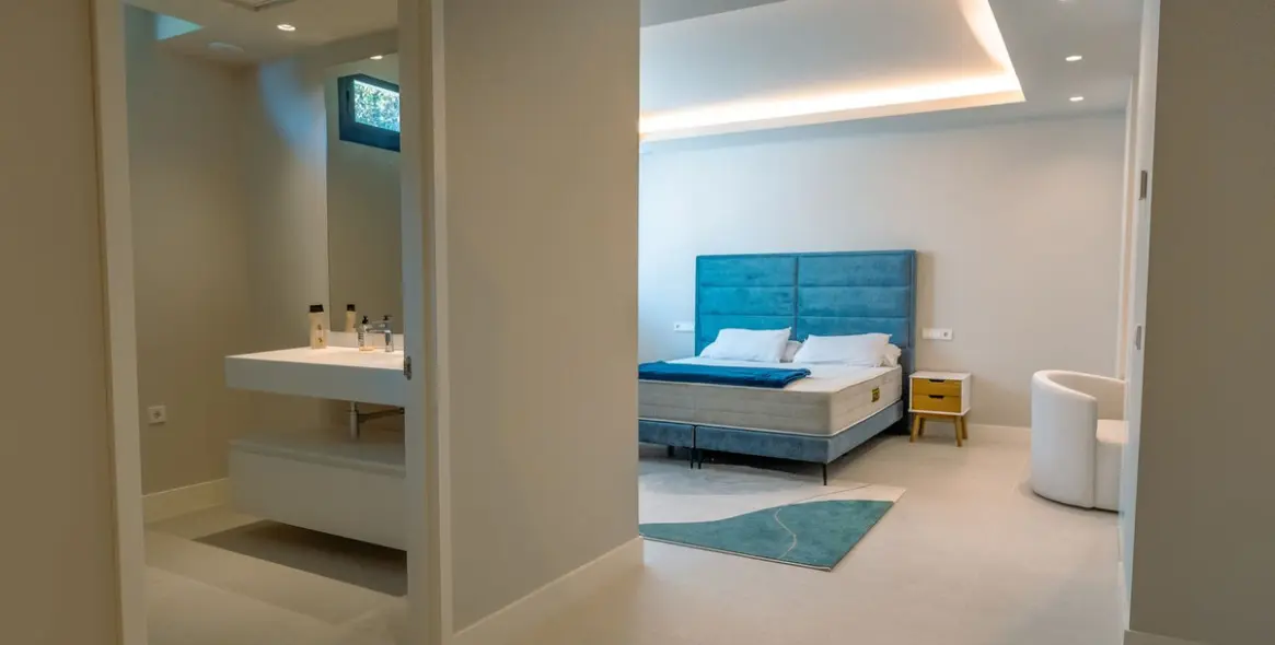 Alquiler a largo plazo de villa independiente en Cancelada 44