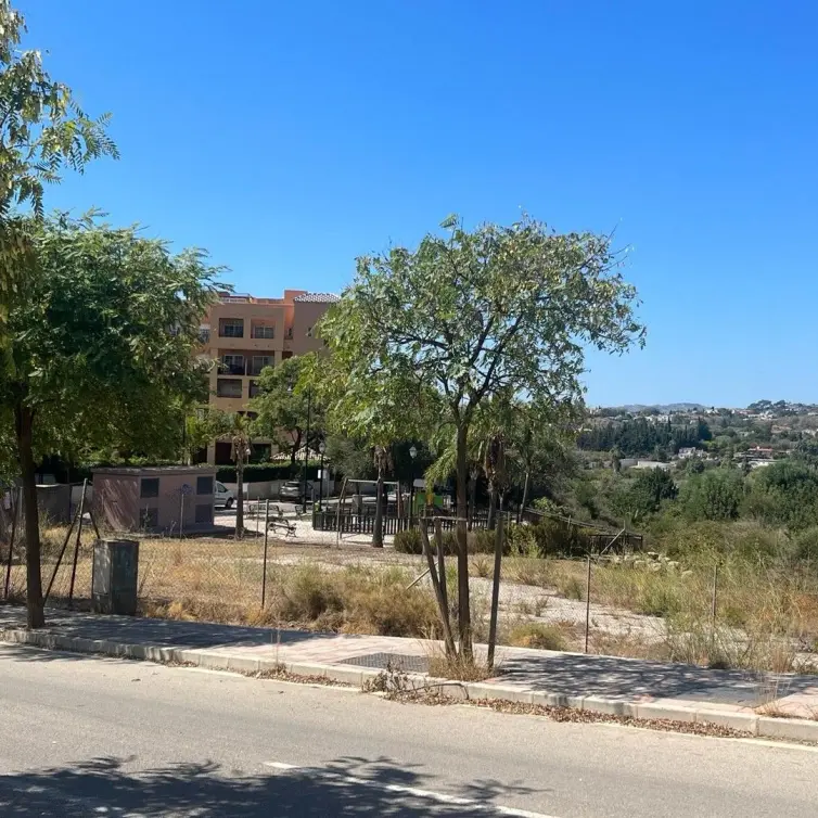 Sale of commercial plot in Los Pacos