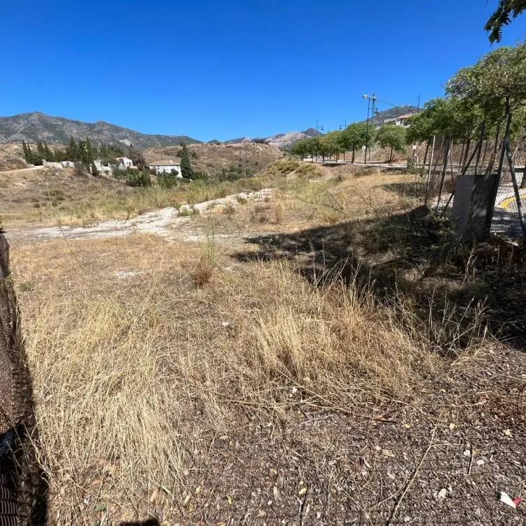 Sale of commercial plot in Los Pacos