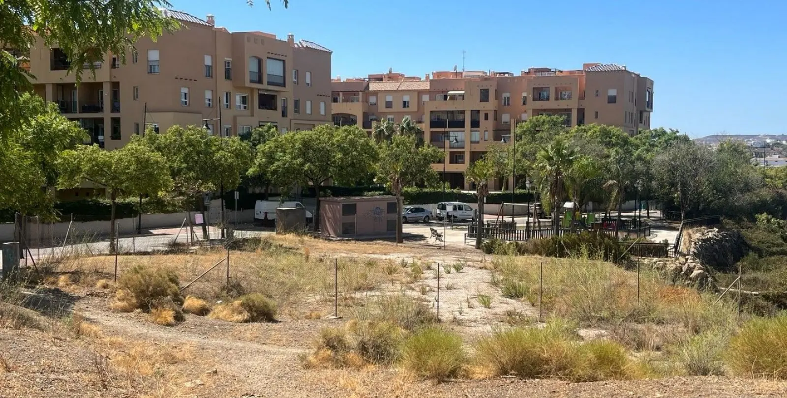 Sale of commercial plot in Los Pacos 15