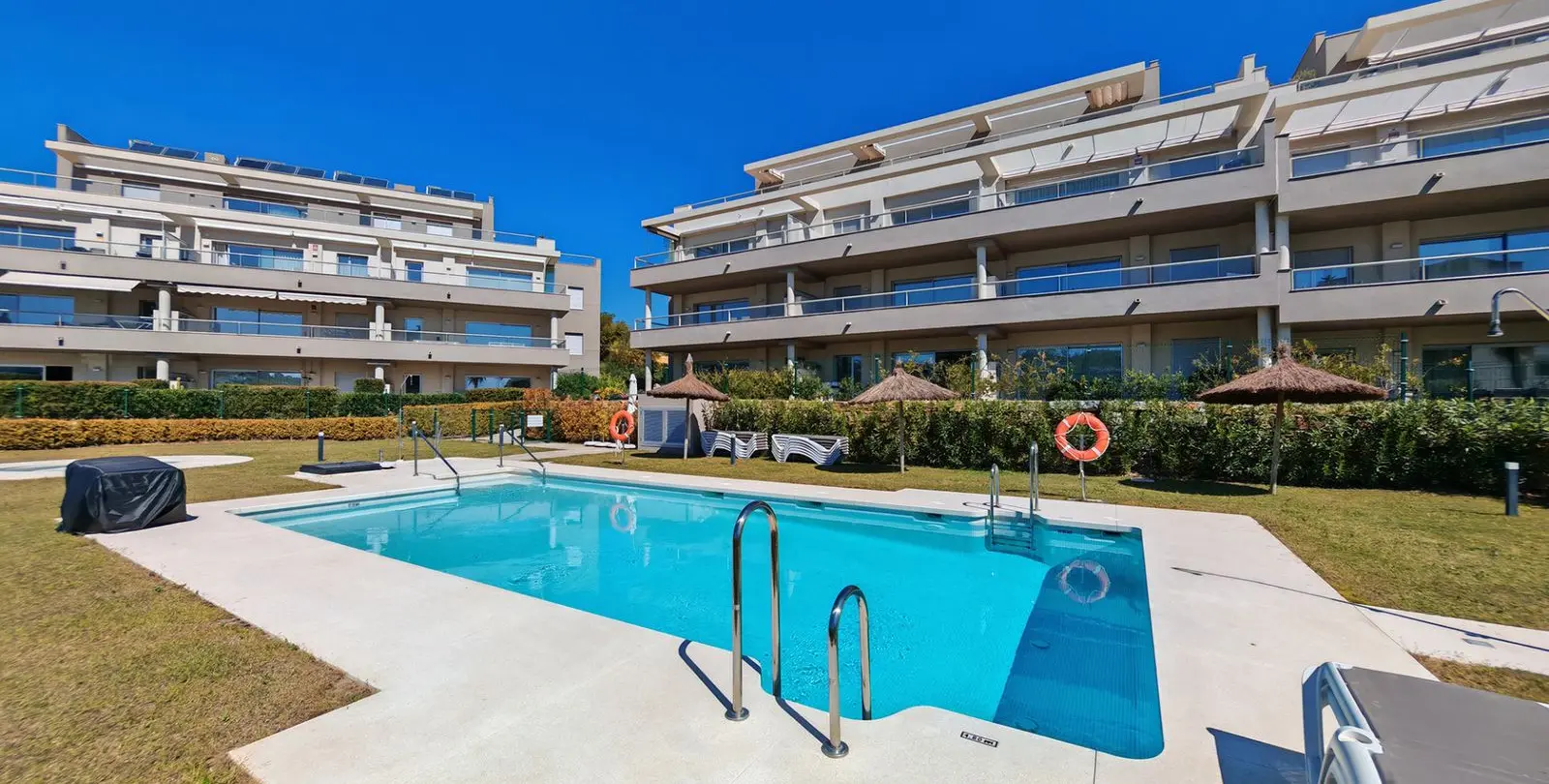 Venta de apartamento en planta media en La Cala Golf 13
