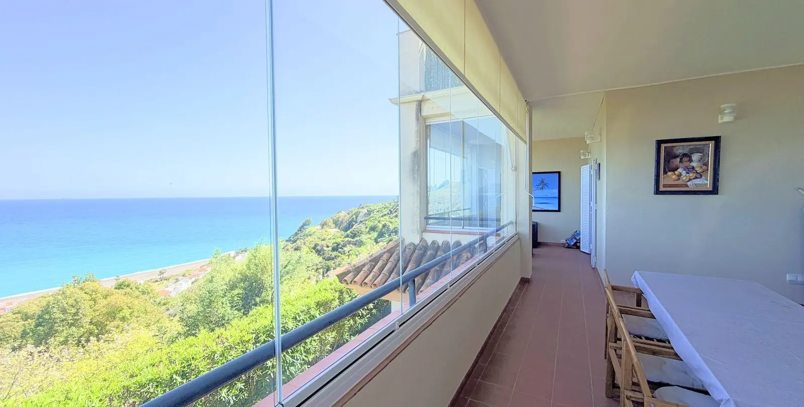 Sale of middle floor apartment in La Duquesa 34