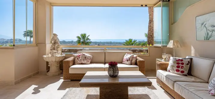 Venta de apartamento en planta media en El Paraiso 0