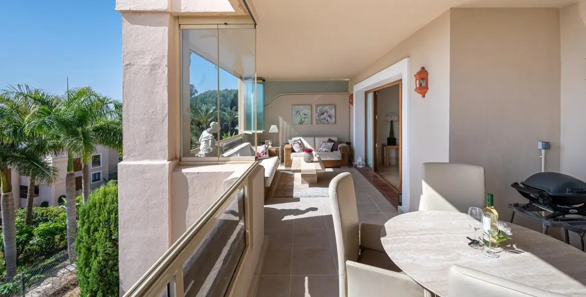 Продажа апартаментов на среднем этаже в El Paraiso 4